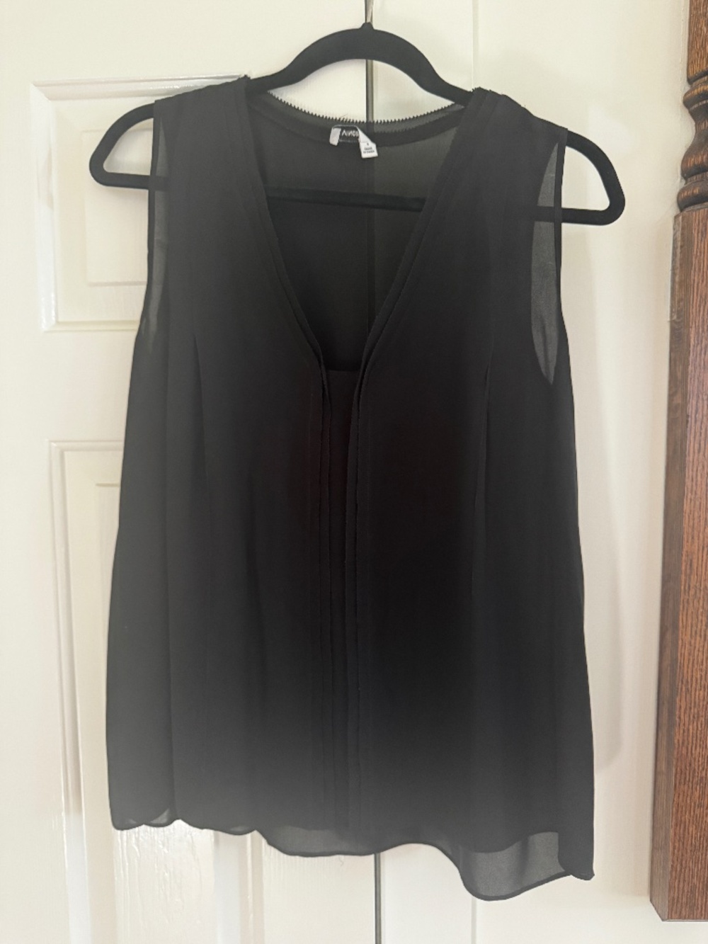 Vince Sleevless Silk V Neck Blouse
